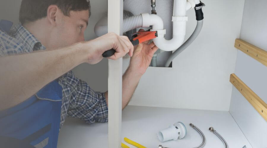 Expert burst pipe repair services in Poy Sippi, WI
